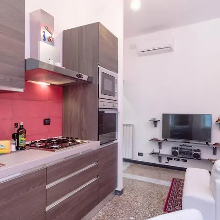 Rosa Homes The Red - Cozy 2 Bedrooms Historic Center, Aquarium アパート