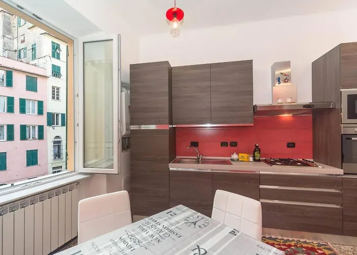 Rosa Homes The Red - Cozy 2 Bedrooms Historic Center, Aquarium * Genova