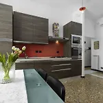 Rosa Homes The Red - Cozy 2 Bedrooms Historic Center, Aquarium *