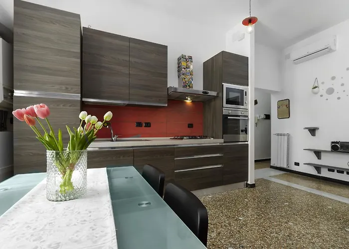 Rosa Homes The Red - Cozy 2 Bedrooms Historic Center, Aquarium *